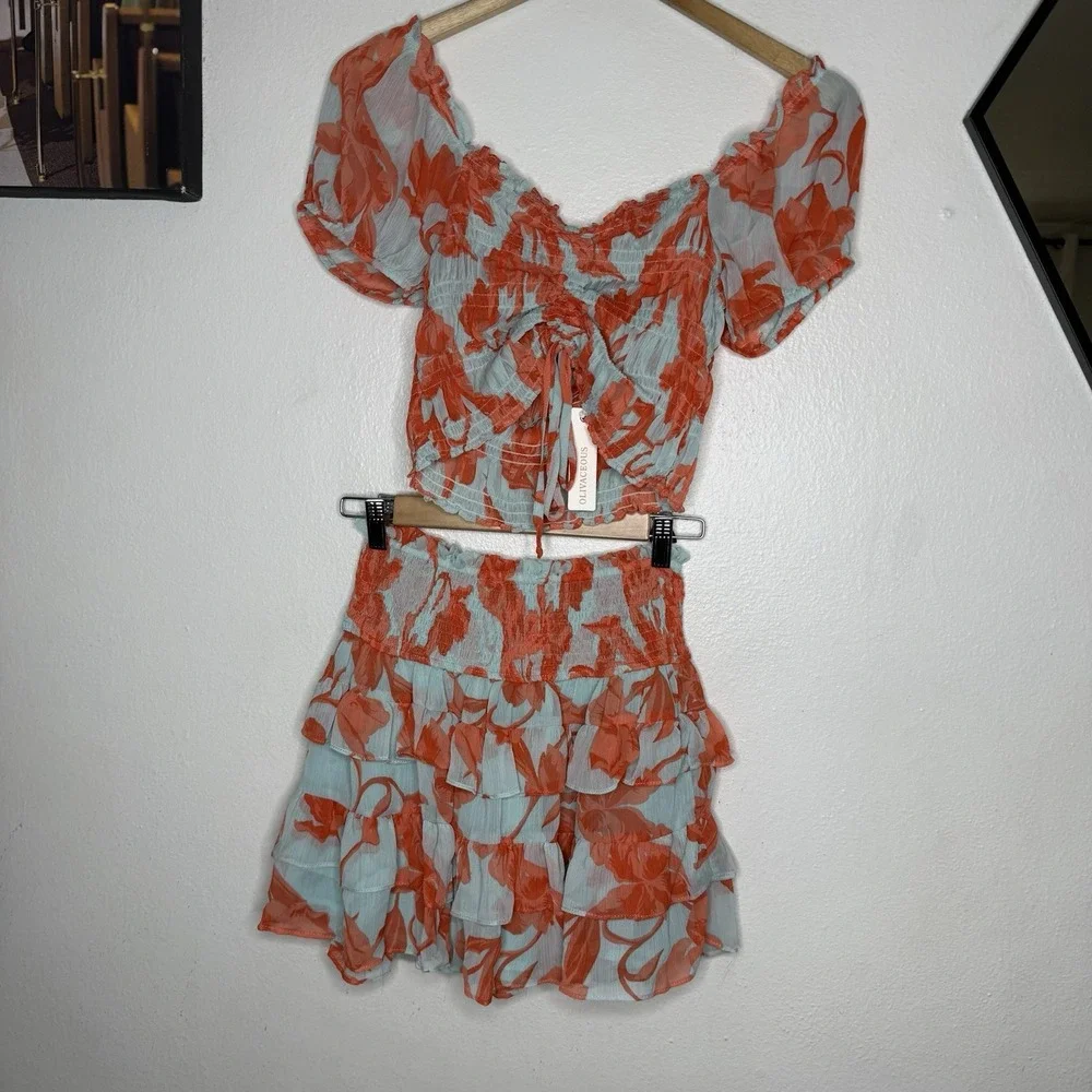 New Olivaceous Coral Blue Tiered Ruffle Skirt Smocked Top Set Womens Small